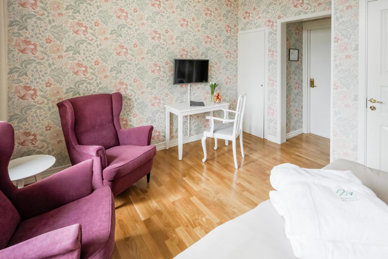 ホテル Moessebergs Kurort Falköping エクステリア 写真