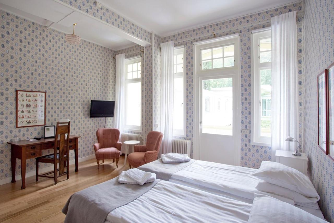 ホテル Moessebergs Kurort Falköping エクステリア 写真