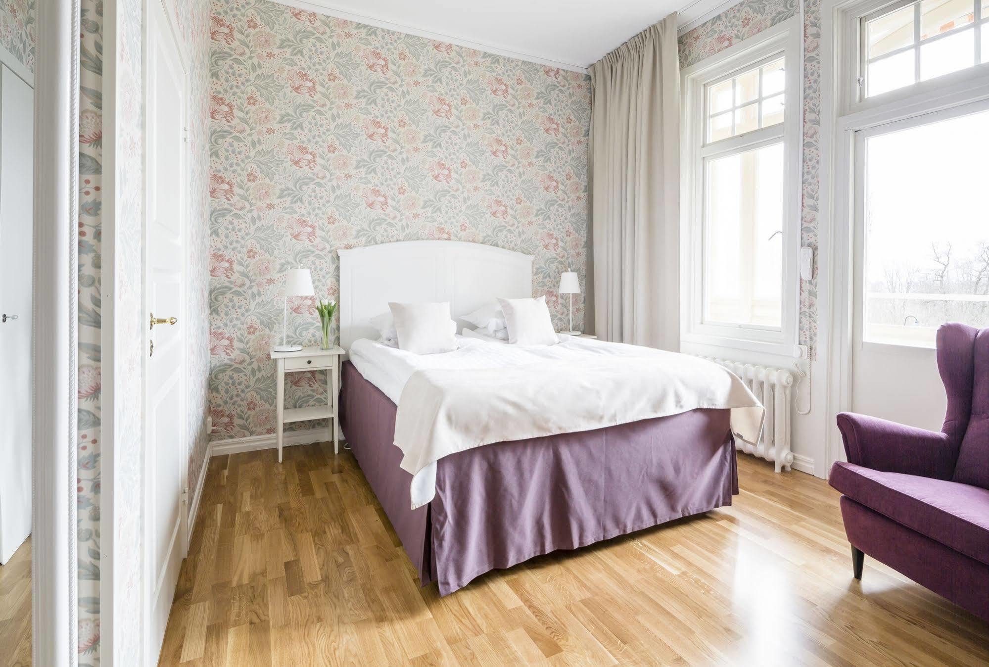 ホテル Moessebergs Kurort Falköping エクステリア 写真