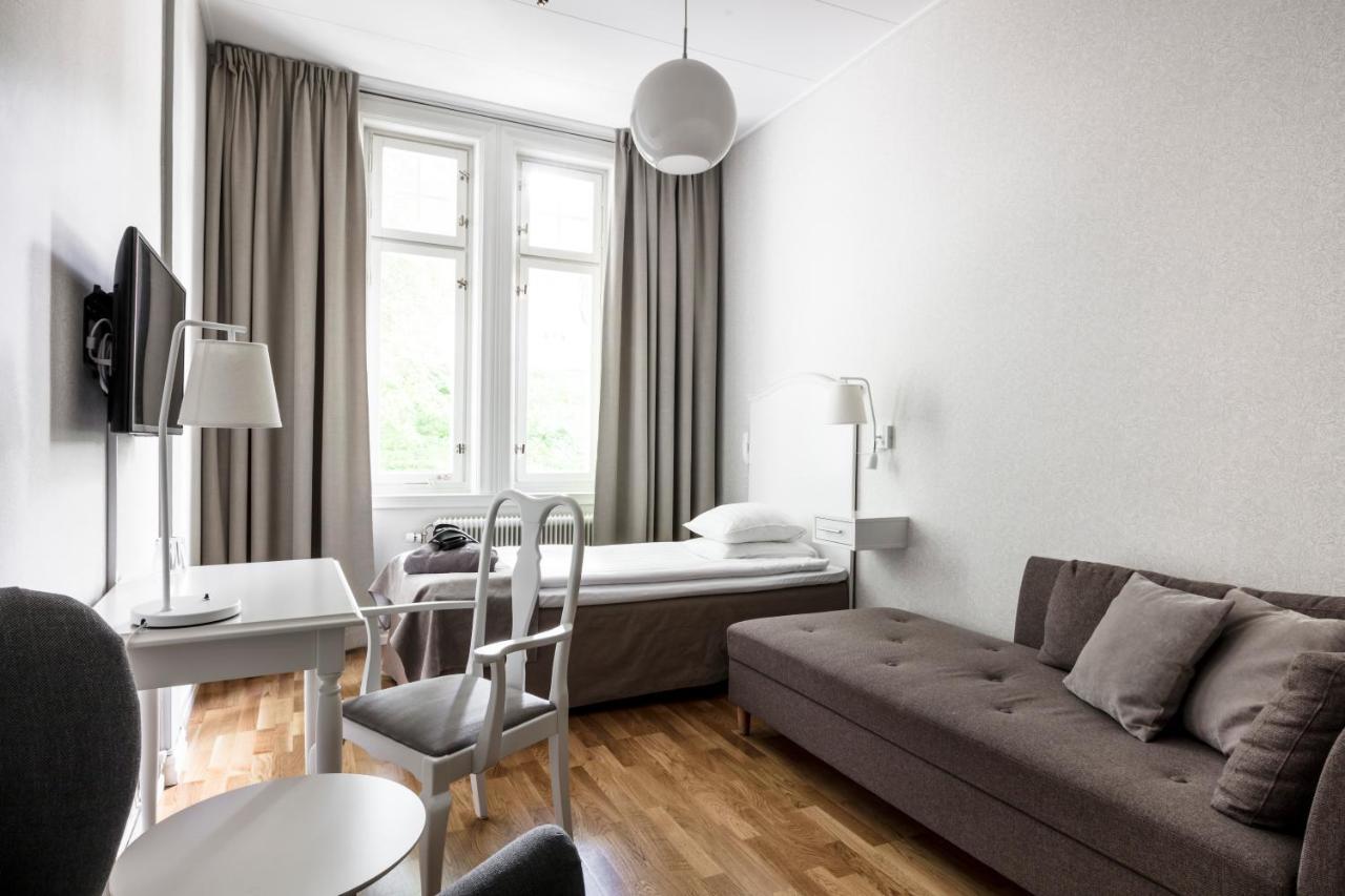 ホテル Moessebergs Kurort Falköping エクステリア 写真